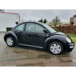 Volkswagen NEW BEETLE 2.0 HIGHLINE