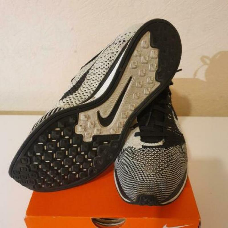 Nike Flyknit racer maat 42