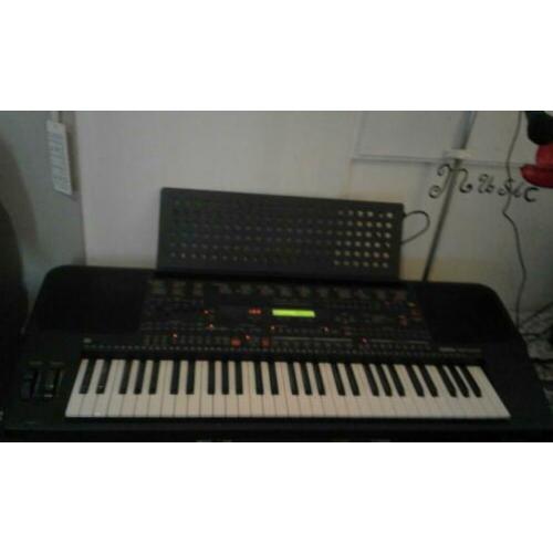 yamaha psr 6700 & 12 diskettes