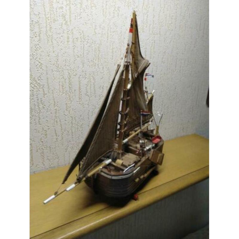 Kw-7 Bomschuit - modelboot hout