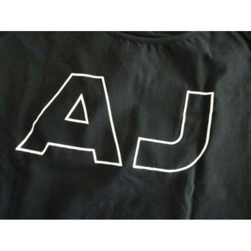 ARMANI zwart shirt met de tekst AJ