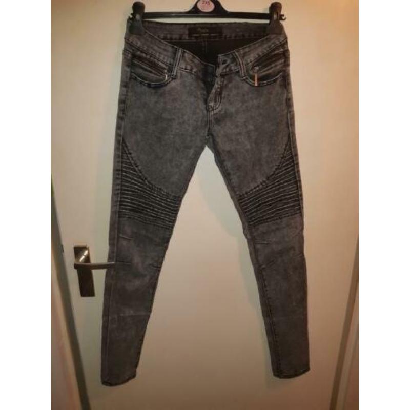 Leuke grijze broek