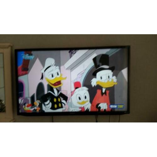 Televisie - Samsung - UE 40 EH 5300 - 102 CM - € 175.