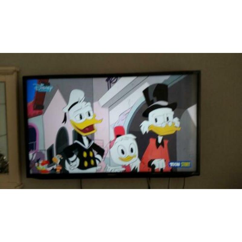 Televisie - Samsung - UE 40 EH 5300 - 102 CM - € 175.