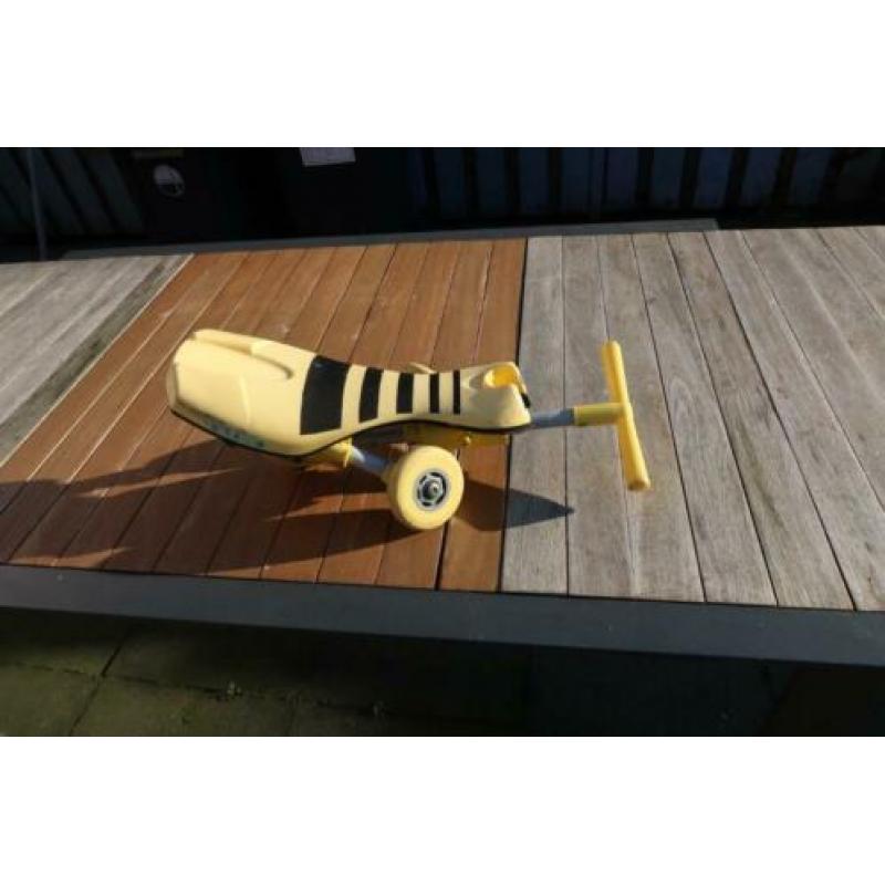 Mookie scuttle bumble opvouwbare loopfiets