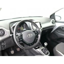 Toyota Aygo 1.0 VVT-i x-play I Airco I Camera I 5 deurs I Zu