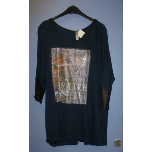 Poools blauw shirt 3/4 mw + printje+knoopjes achter 46 32399