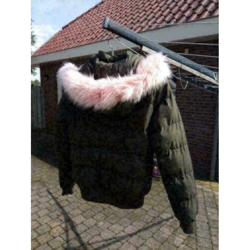 591, meisjes winterjas CARS maat 176 (16) te koop