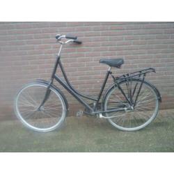 Zwarte omafiets 28 inch