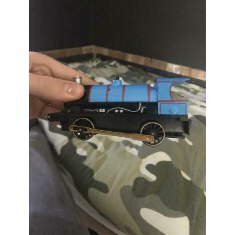 modeltrein in het blauw