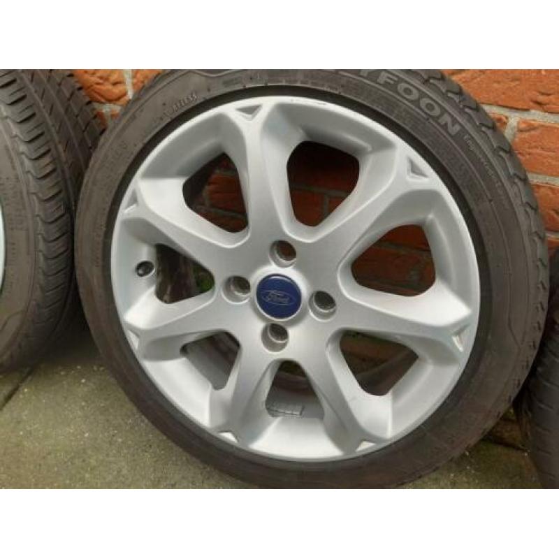 Ford fiesta 16 inch velgen 4x108 zomerbanden 195 45 16