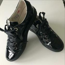 DL SPORT sneakers maat 38 zwart lak in nieuwstaat