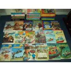 20x Pietje Puk (36 titels) oa op de rommelmarkt-winkeldief