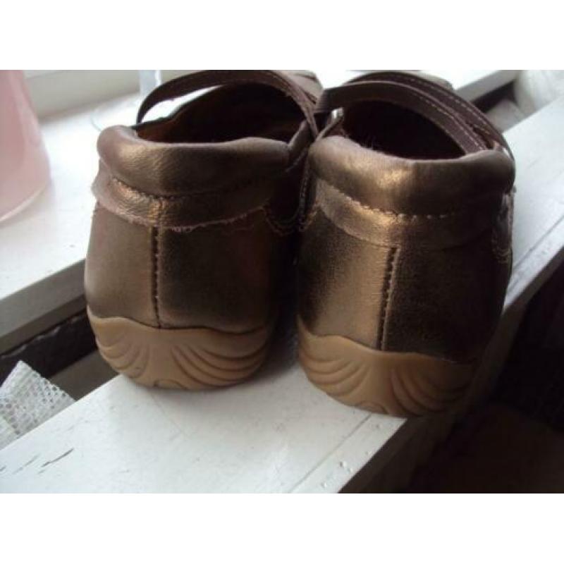 Tamaris goud kleur balerina maat 38