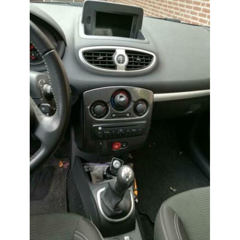 Renault Clio 1.2 TCE 5-DRS 2012 Blauw