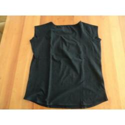 ARMANI zwart shirt met de tekst AJ