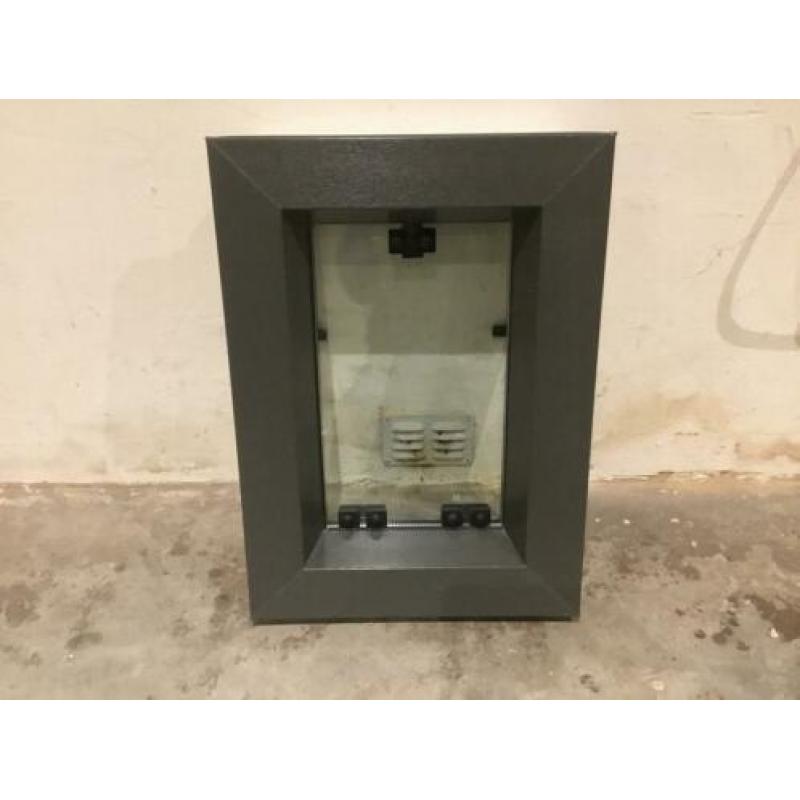 Kunststof valraam kleur Quartz grijs