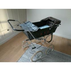 Kinderwagen uit de jaren 70
