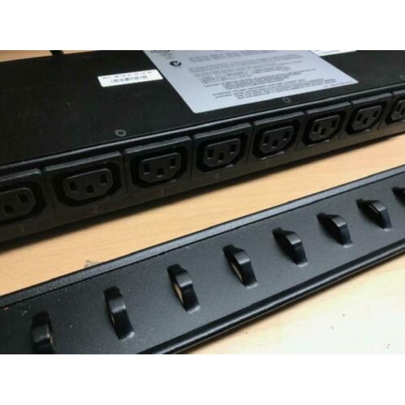 APC AP 7821 Metered Rack PDU 16 Amp