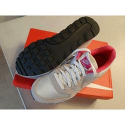 Nike sneakers roze-zilver maat 42,5 zgan