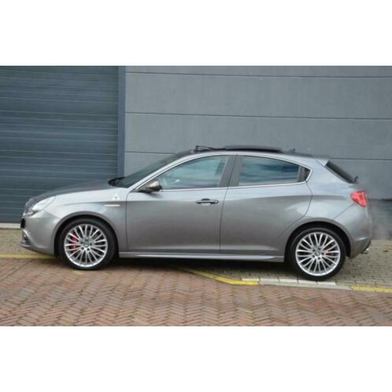 Alfa Romeo Giulietta 1.750 TBi 240pk TCT QUADRIFOGLIO VERDE