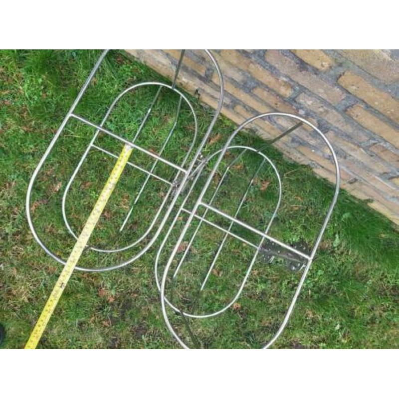 2 Fenderhouders / stootwilhouders