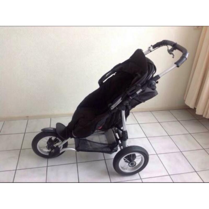 Kinderwagen zwart