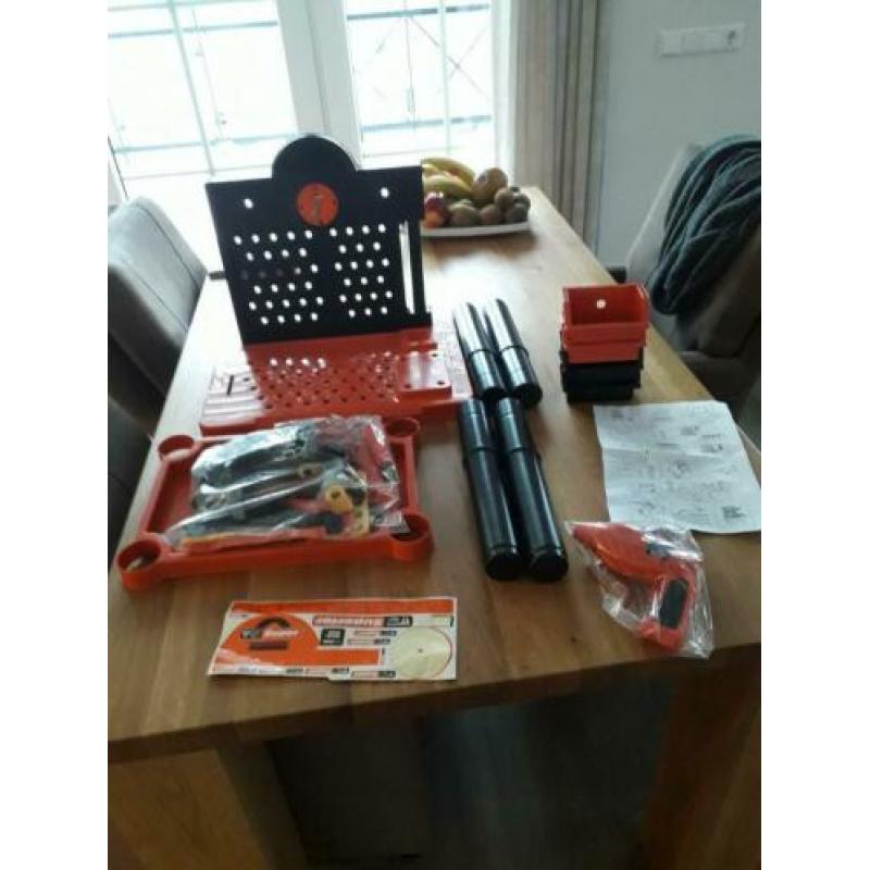 Nieuwe werkbank met gereedschap