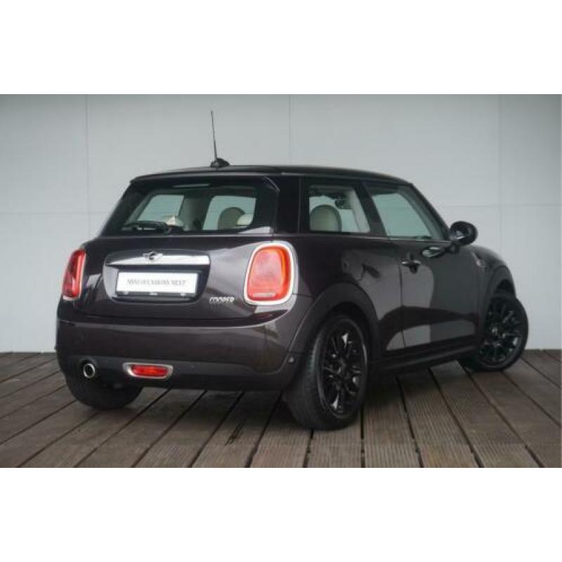 MINI 3-deurs Cooper First Born Edition (bj 2014)