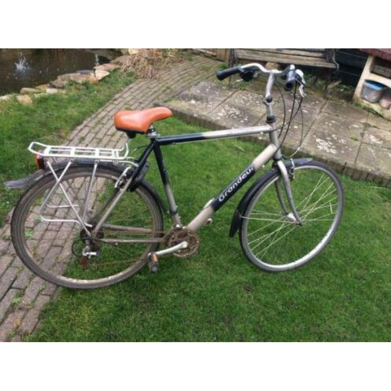 Herenfiets 28 inch ( opknapper )