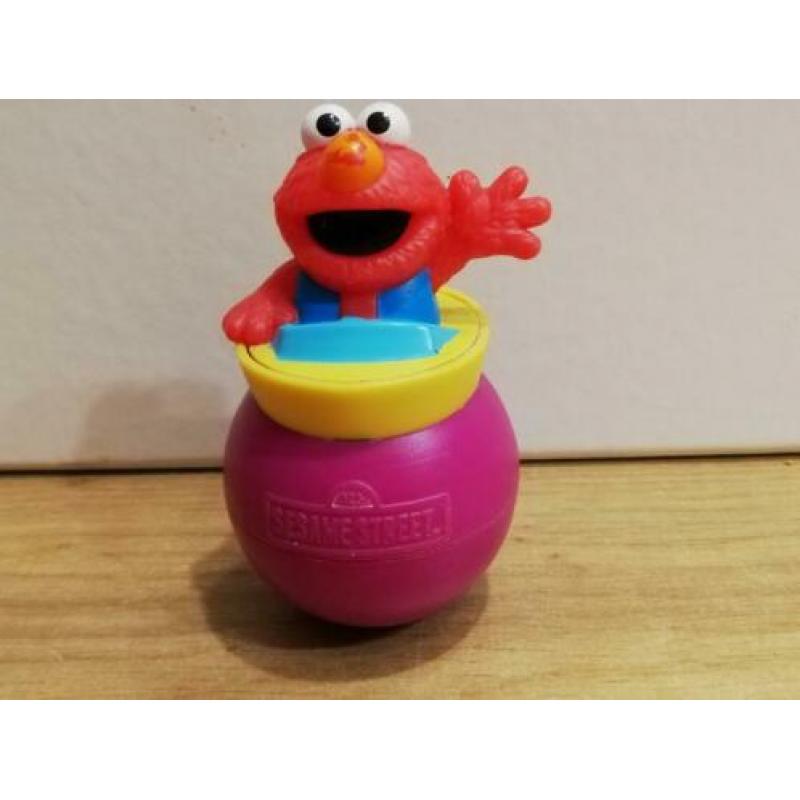 Elmo in bootje-duikelaar-sesamstraat-()