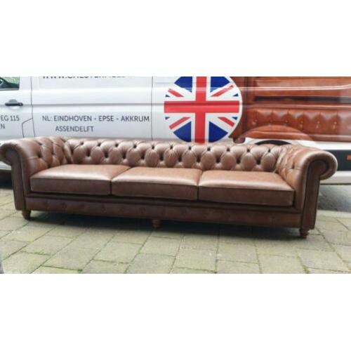 Originele Engelse Chesterfield bank KOOPZONDAG 1 MAART