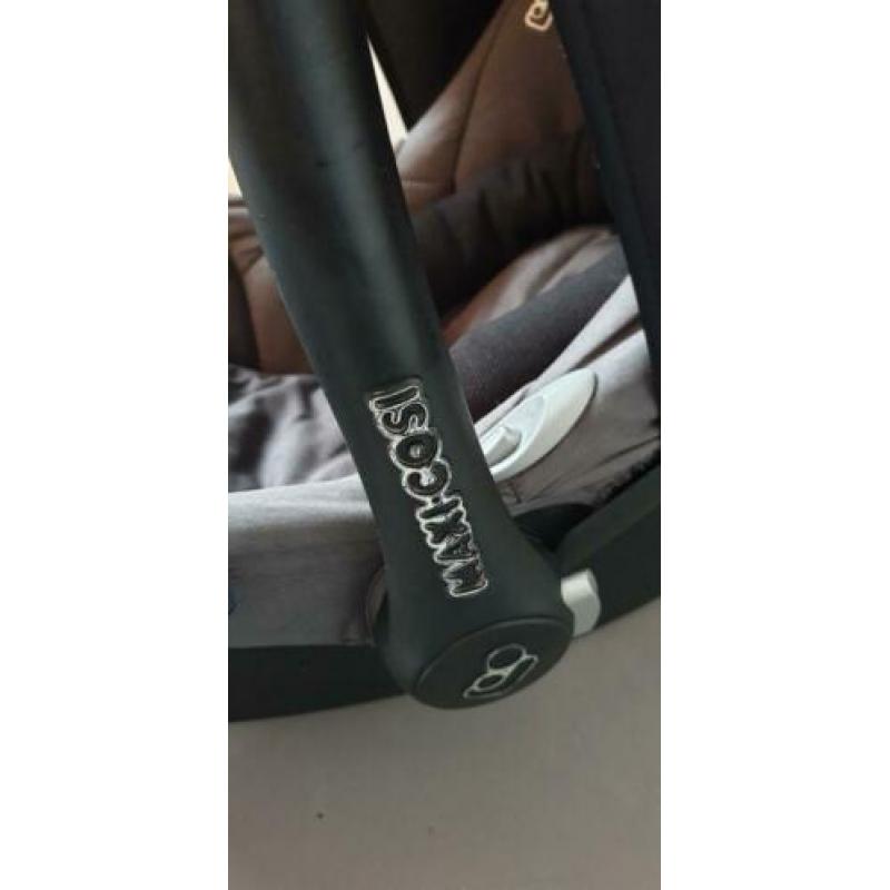 Maxi-cosi CabrioFix 0-13 kg met mosquito net