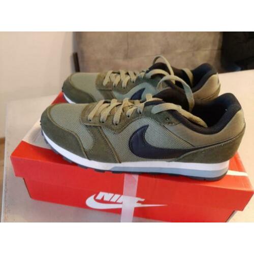 Nike heren sneakers MD Runners groen maat 43