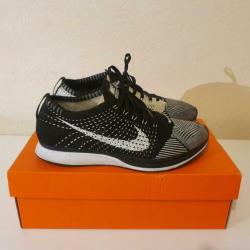 Nike Flyknit racer maat 42