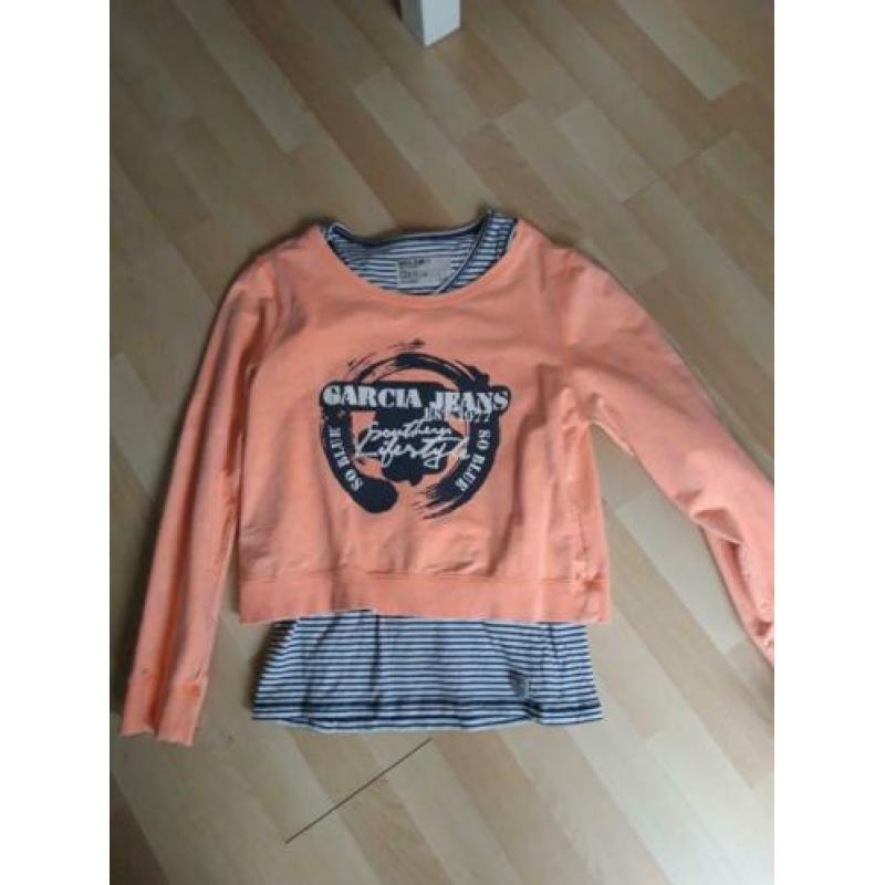 Leuke stapel meiden kleding