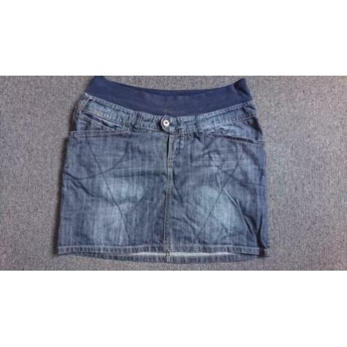 Zwangerschaps/positie jeansrokje Mamalicious maat XL