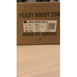 Yeezy boost 350 V2 maat 40