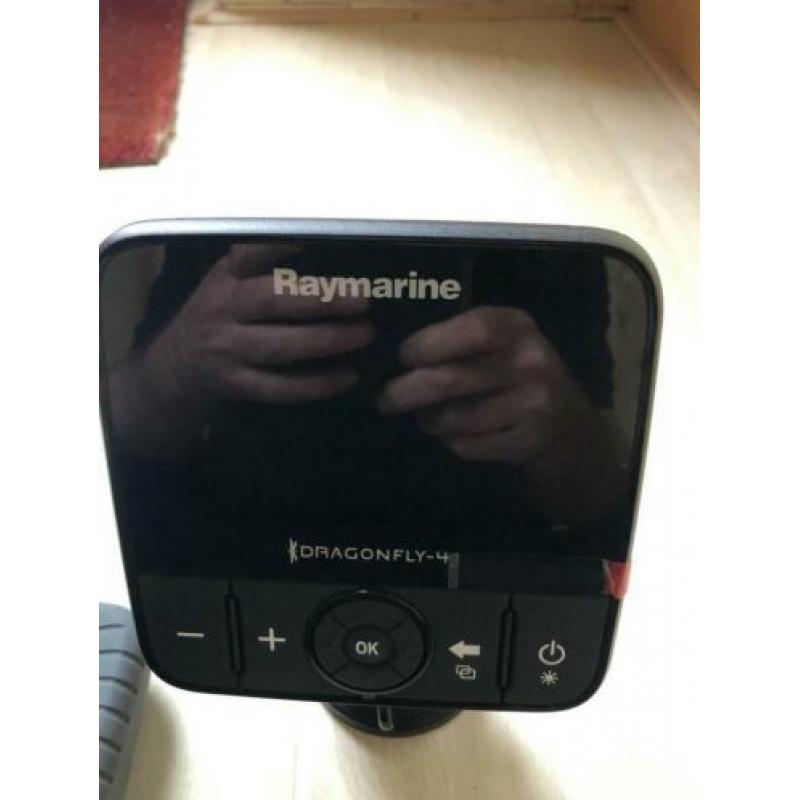 Raymarine Dragonfly 4 pro fishfinder dieptemeter