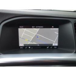 Volvo V60 2.4 D6 215pk AWD Navi Stoelverw Trekh-Afn Clima 17