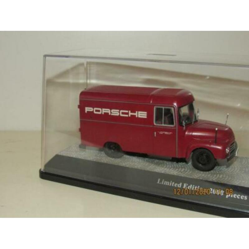 Premium ClassiXXs Blitz Porsche Transporter mint met ovp
