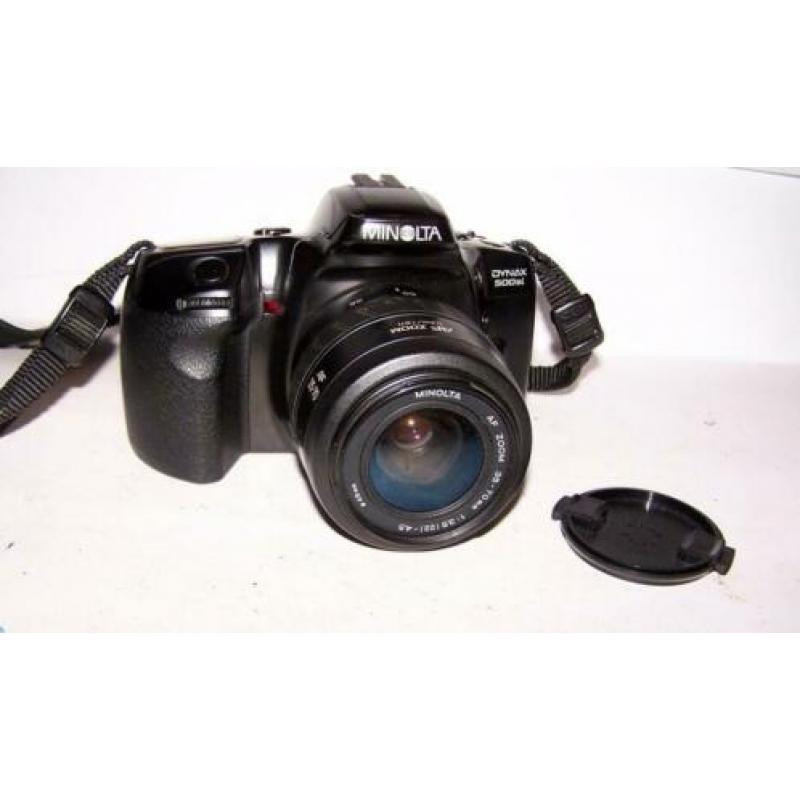 Mooie Minolta Dynax 500si met 35-70mm lens. Izgs.