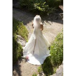 trouwjurk Rembo Styling blanchefleur