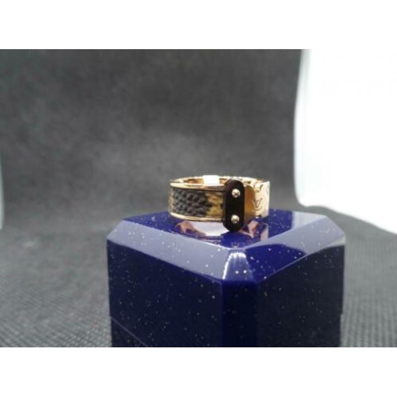 Louis Vuitton Lock Ring Roségoud maat 17/18/18.5