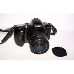 Mooie Minolta Dynax 500si met 35-70mm lens. Izgs.