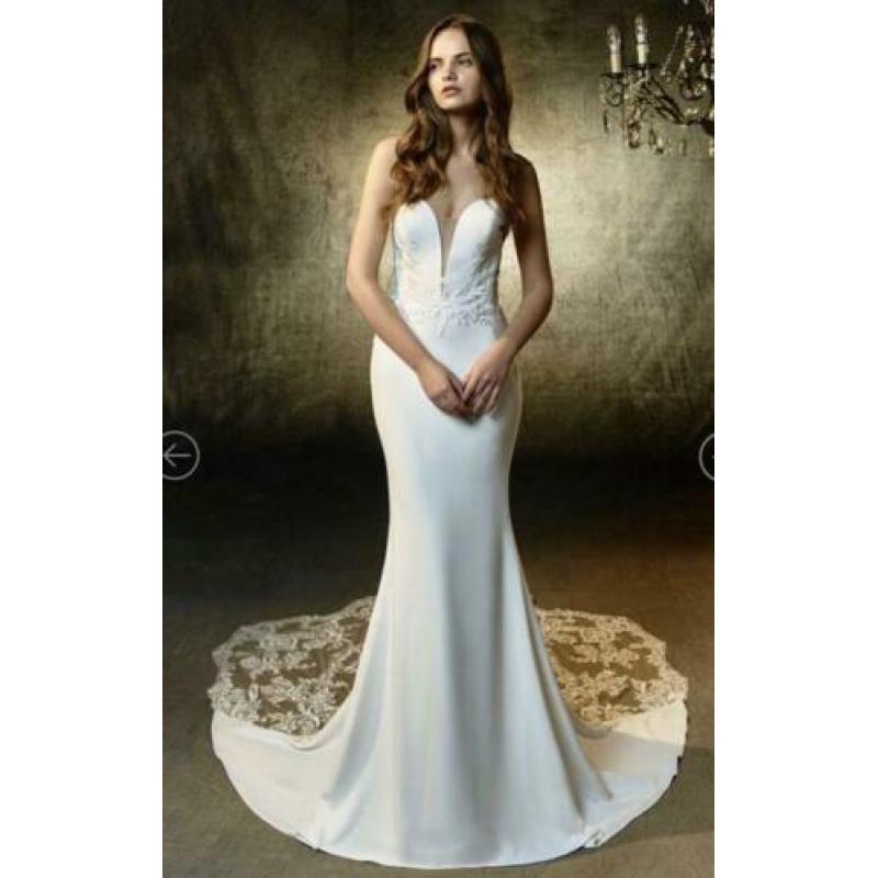 Nieuwe trouwjurk enzoani maat 40/42 strapless bohemian