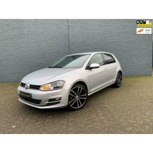 Volkswagen Golf 1.2 TSI Highline DSG Allstar