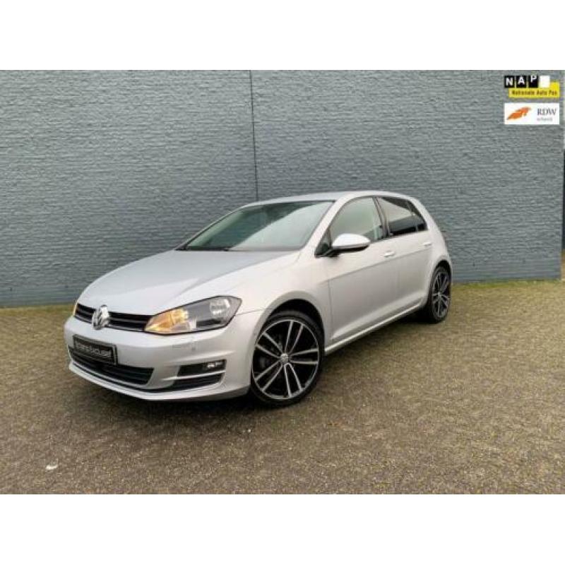 Volkswagen Golf 1.2 TSI Highline DSG Allstar