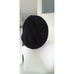 Bonte baret zwart bijna gratis