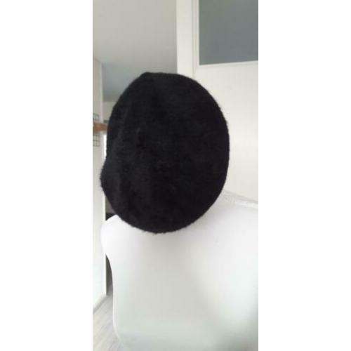 Bonte baret zwart bijna gratis